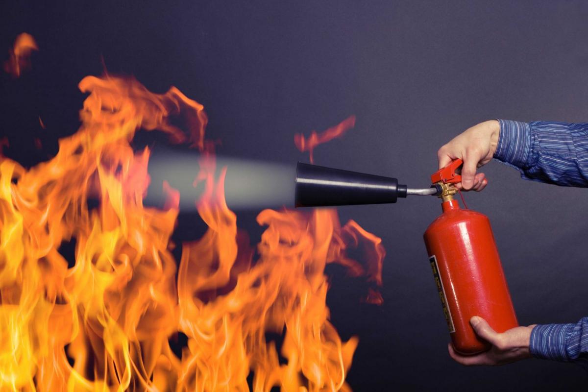 Дополнительная профессиональная программа повышения квалификации для ответственных должностных лиц, занимающих должности главных специалистов технического и производственного профиля, должностных лиц, исполняющих их обязанности, на объектах защиты, в которых могут одновременно находиться 50 и более человек, объектах защиты, отнесенных к категориям повышенной взрывопожароопасности, взрывопожароопасности, пожароопасности